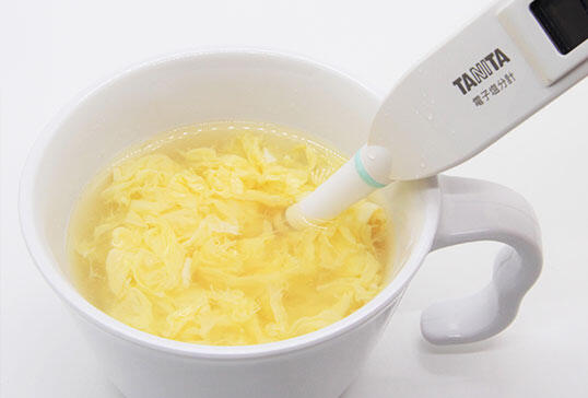 中学校家庭科授業でのおいしい減塩体験スープ実習・うま味活用事例のご紹介